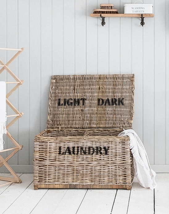 Dark & Lights Rattan Laundry Chest